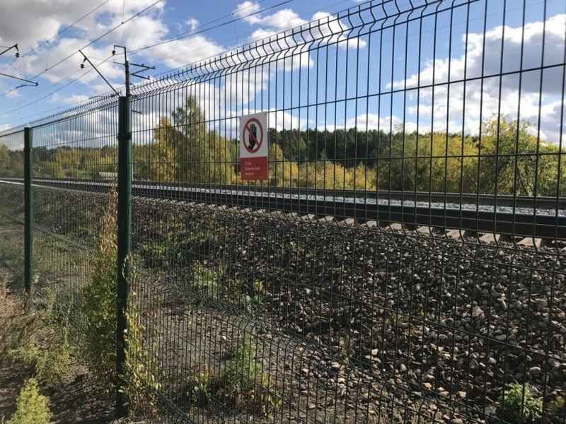 заборы на ржд путях-1